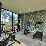 304 Amena Romantic Jungle Ph W/ Private Pool & Gym