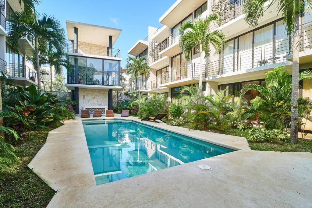 304 Amena Romantic Jungle Ph W/ Private Pool & Gym *