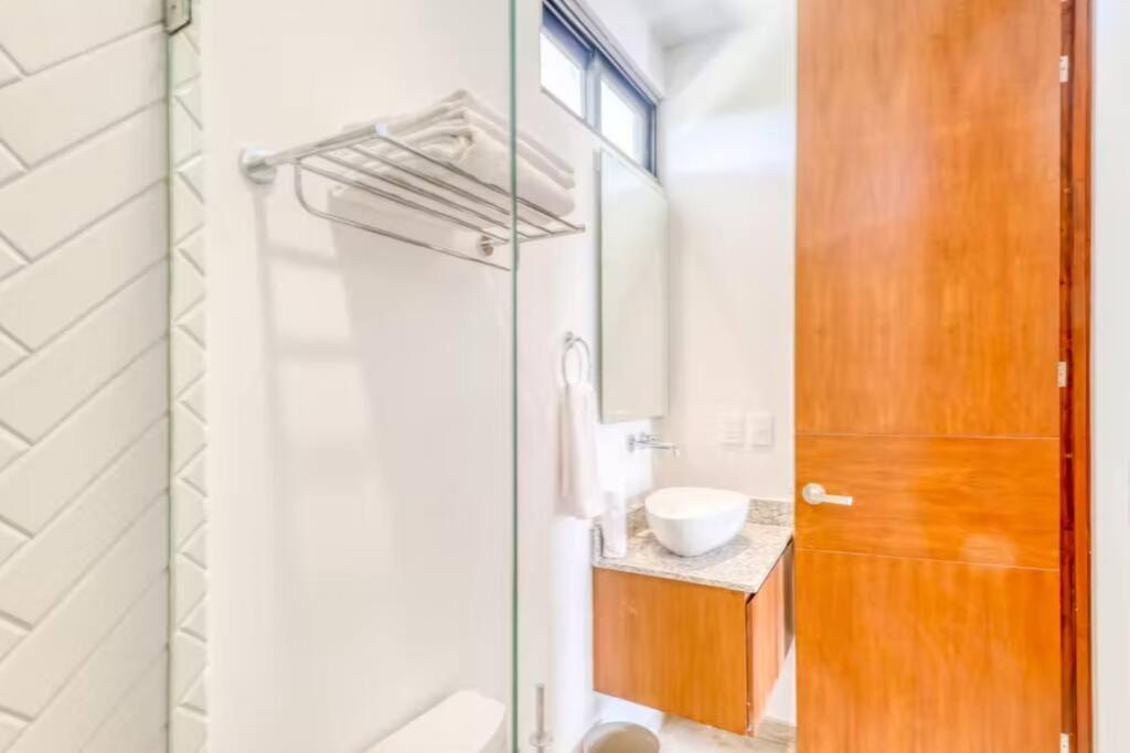 304 Amena Romantic Jungle Ph W/ Private Pool & Gym Apartment *