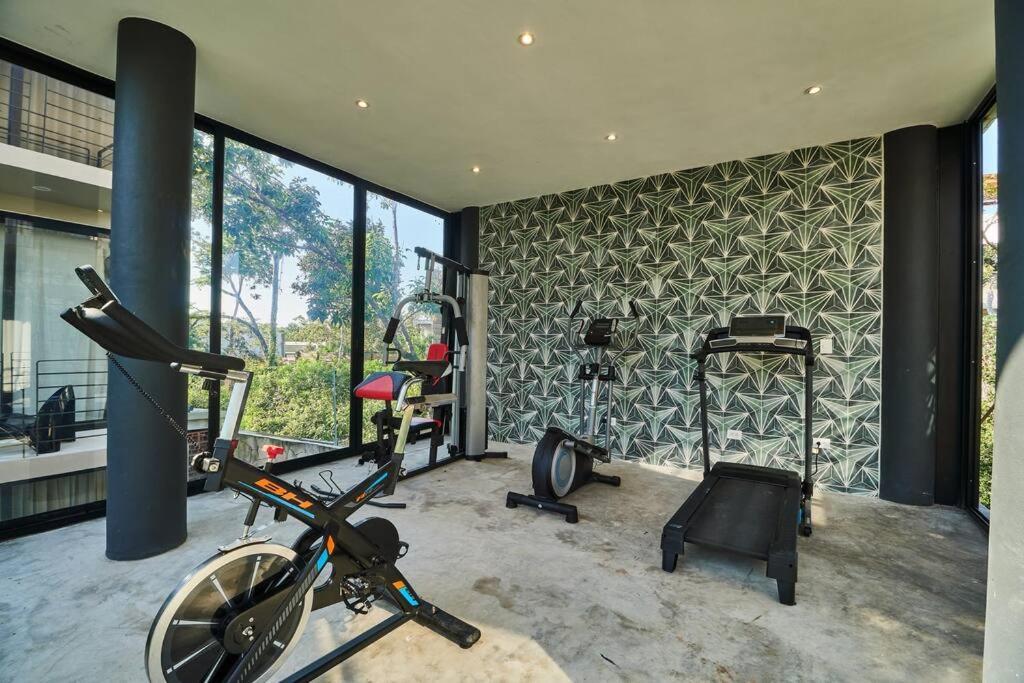 Apartment 304 Amena Romantic Jungle Ph W/ Private Pool & Gym *
