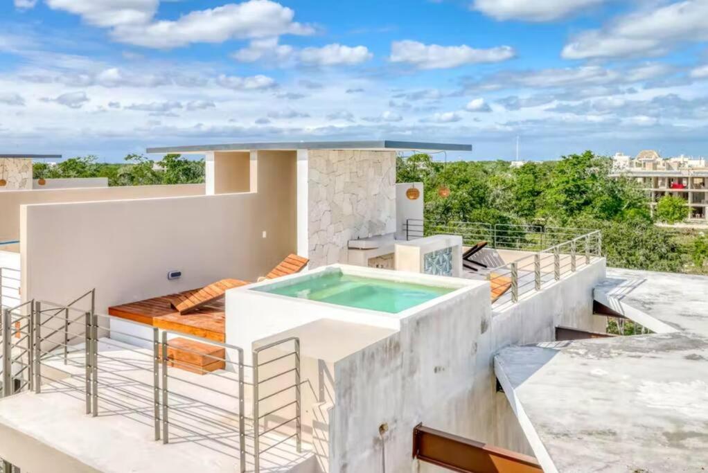 Apartment 304 Amena Romantic Jungle Ph W/ Private Pool & Gym