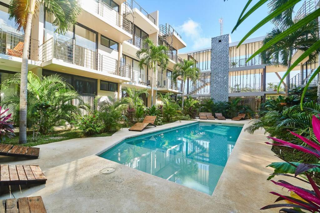 304 Amena Romantic Jungle Ph W/ Private Pool & Gym *